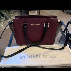 Micheal Kors Bag